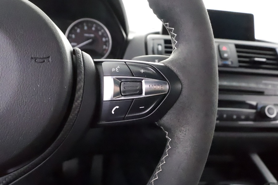 BMW M135i vaihtoauto