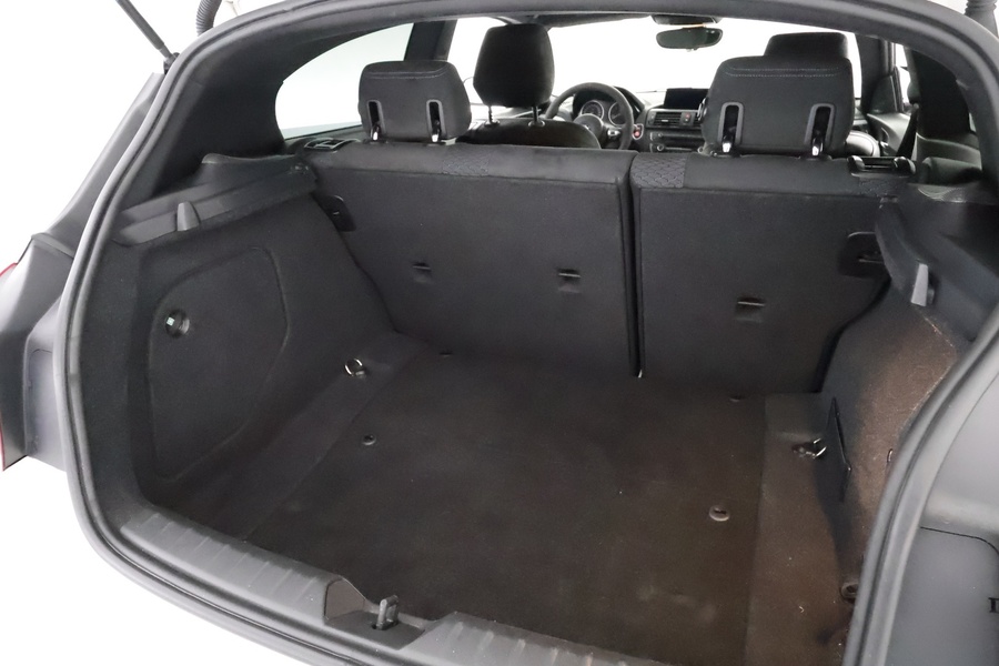 BMW M135i vaihtoauto