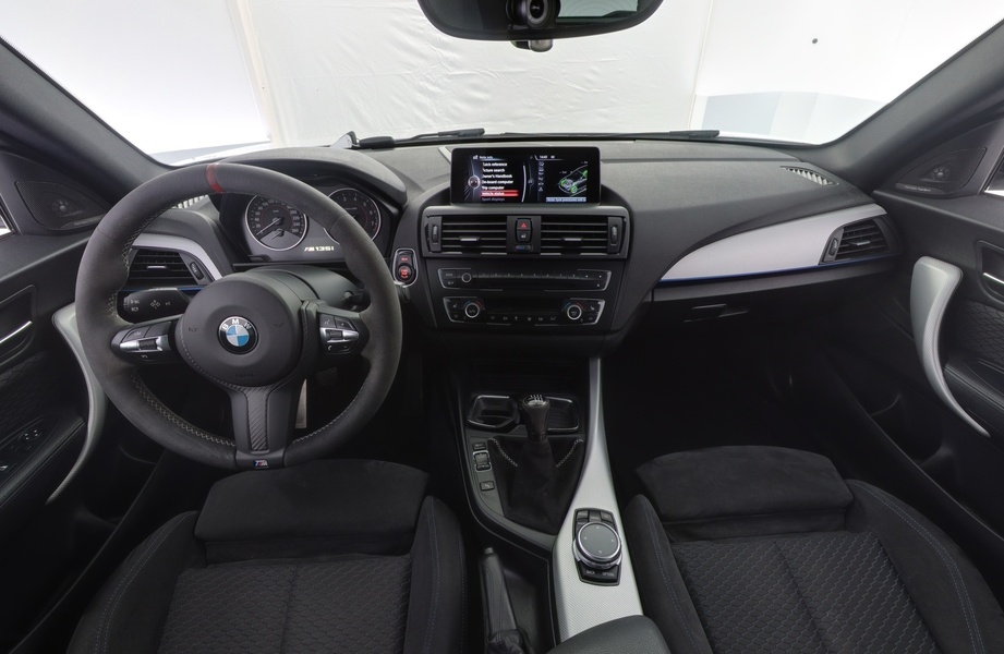 BMW M135i vaihtoauto