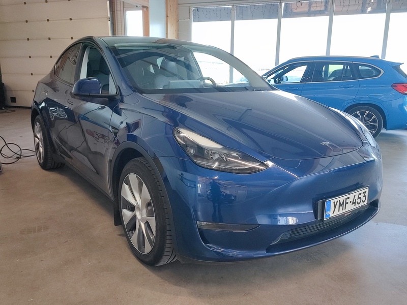 Tesla Model Y vaihtoauto