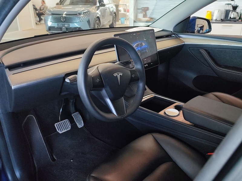 Tesla Model Y vaihtoauto