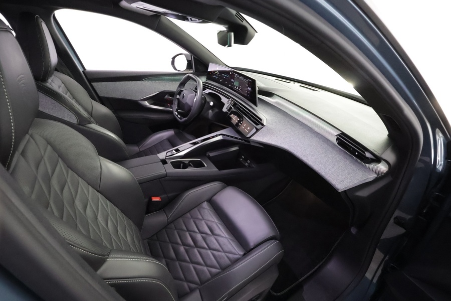 Peugeot E-5008 vaihtoauto