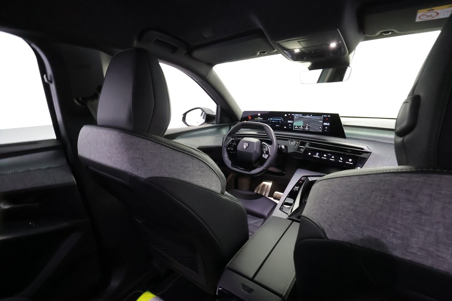 Peugeot E-5008 vaihtoauto