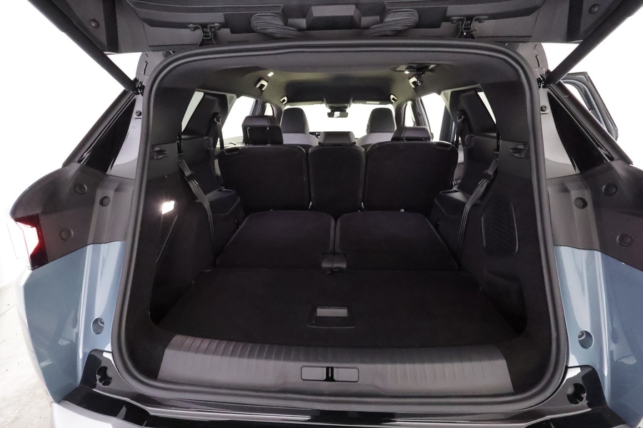 Peugeot E-5008 vaihtoauto