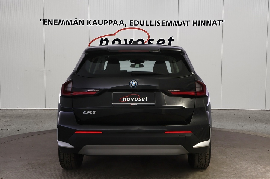 BMW iX1 vaihtoauto