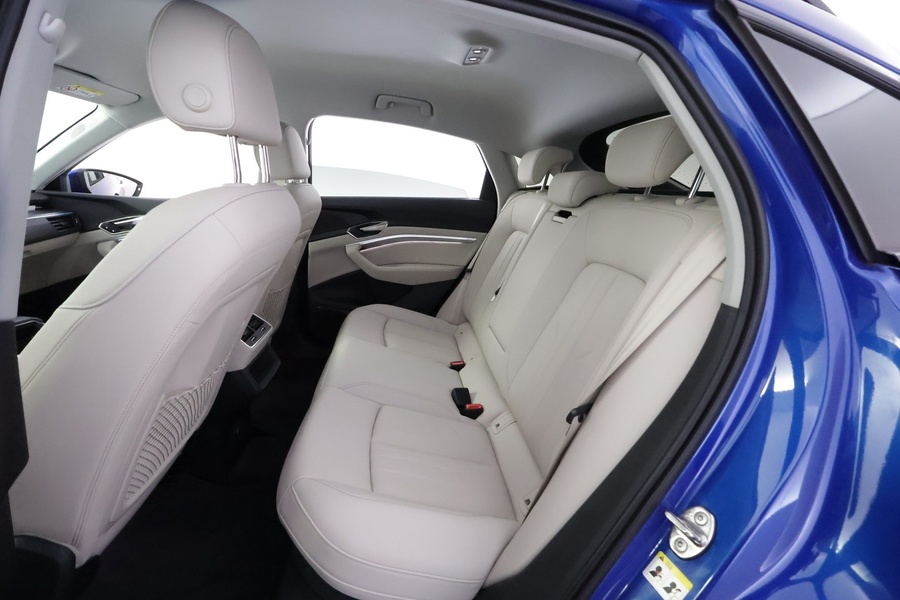 Audi Q8 e-tron vaihtoauto