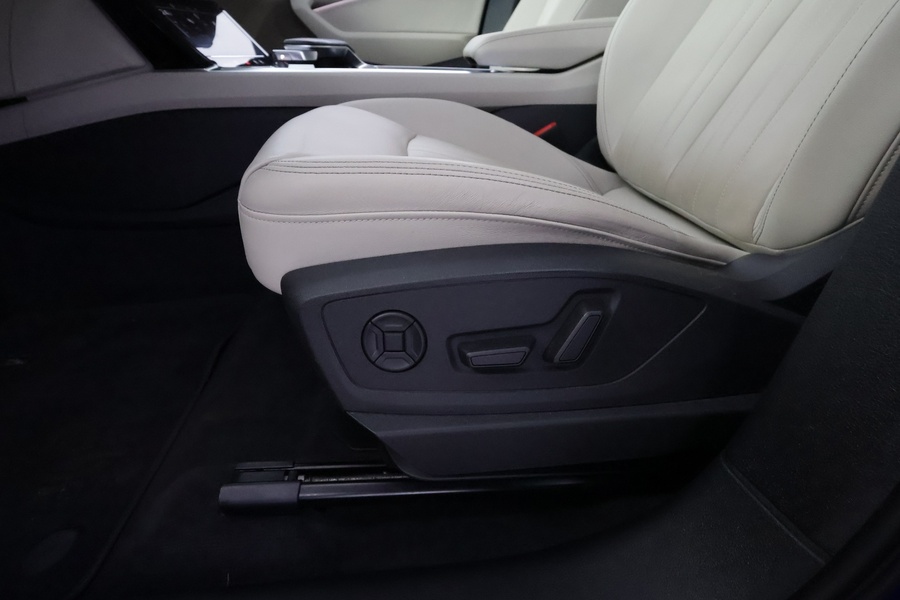 Audi Q8 e-tron vaihtoauto