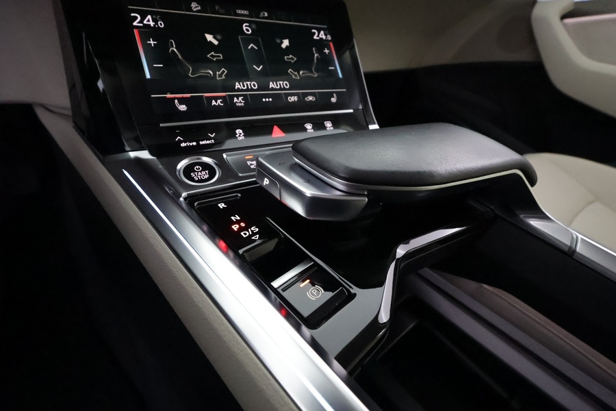 Audi Q8 e-tron vaihtoauto