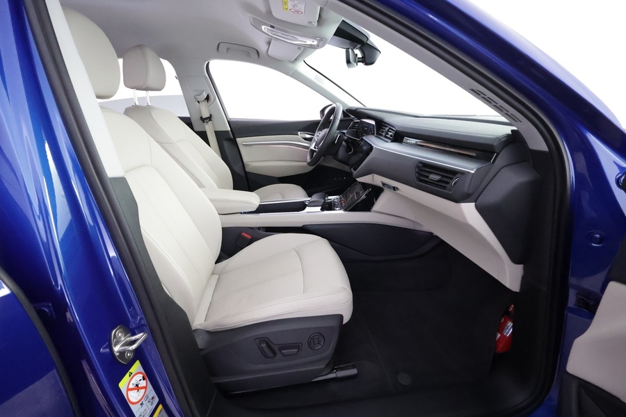 Audi Q8 e-tron vaihtoauto