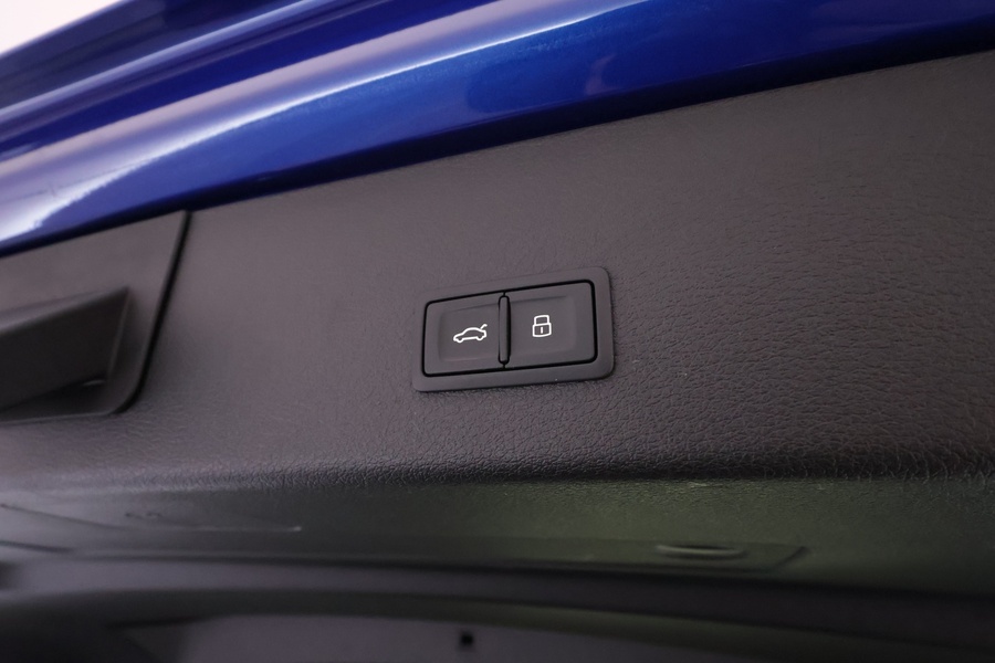 Audi Q8 e-tron vaihtoauto