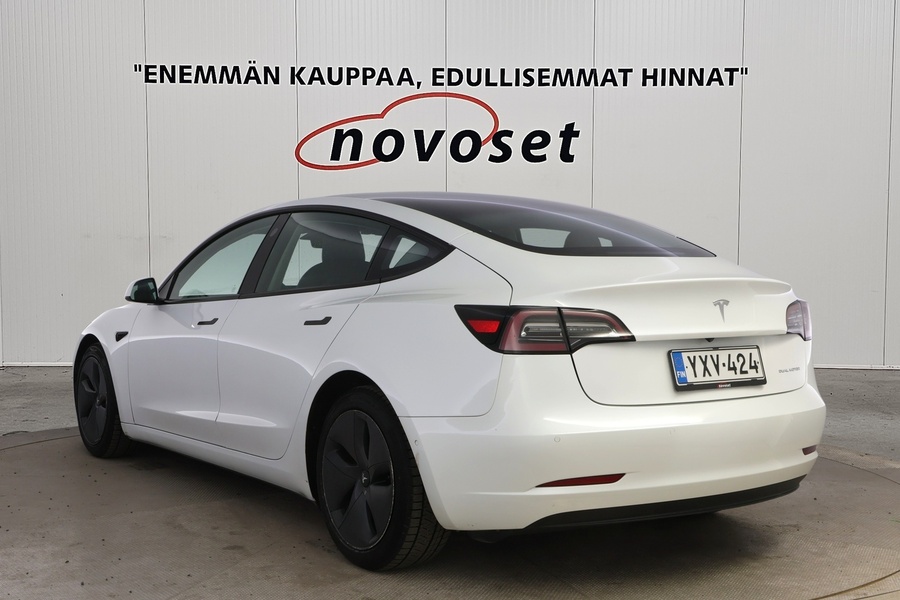 Tesla Model 3 vaihtoauto