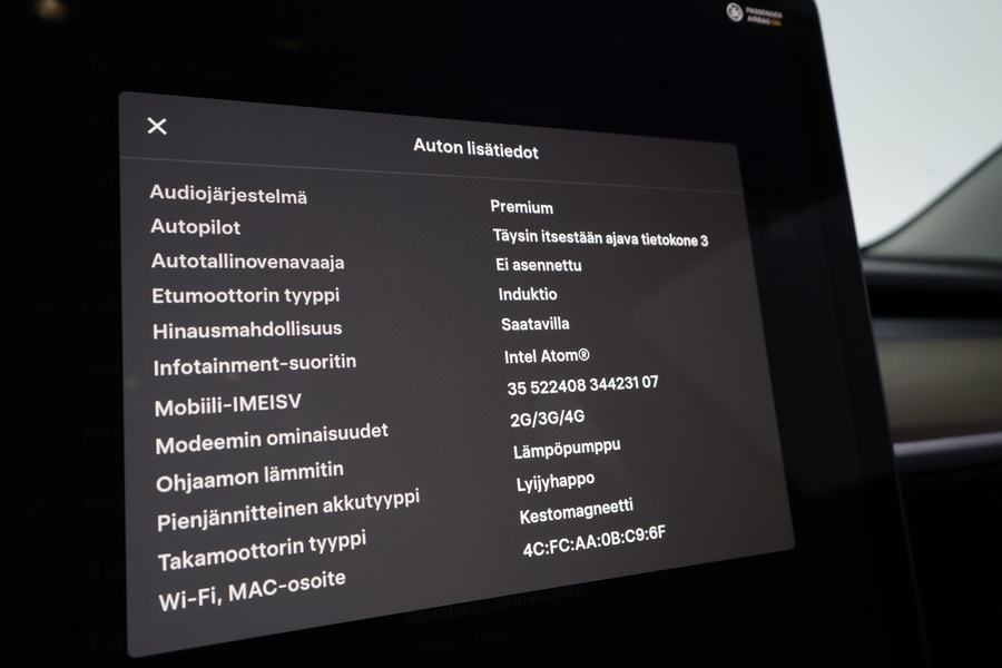 Tesla Model 3 vaihtoauto