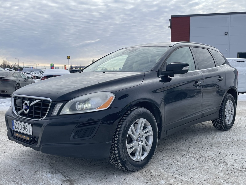 Volvo XC60 vaihtoauto
