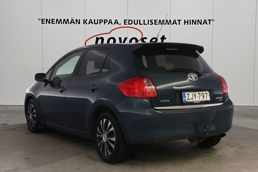 Toyota Auris vaihtoauto