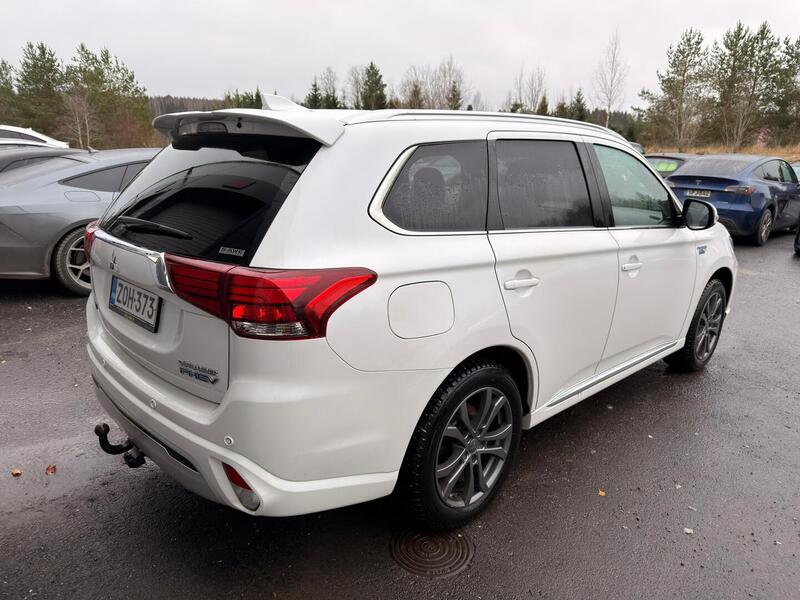 Mitsubishi Outlander vaihtoauto