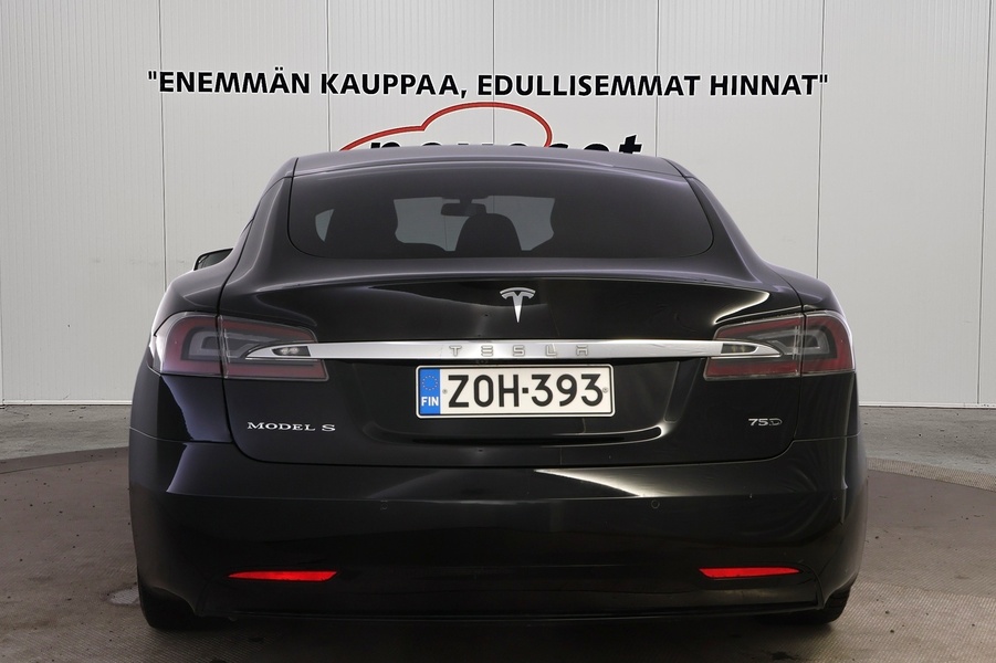 Tesla Model S vaihtoauto