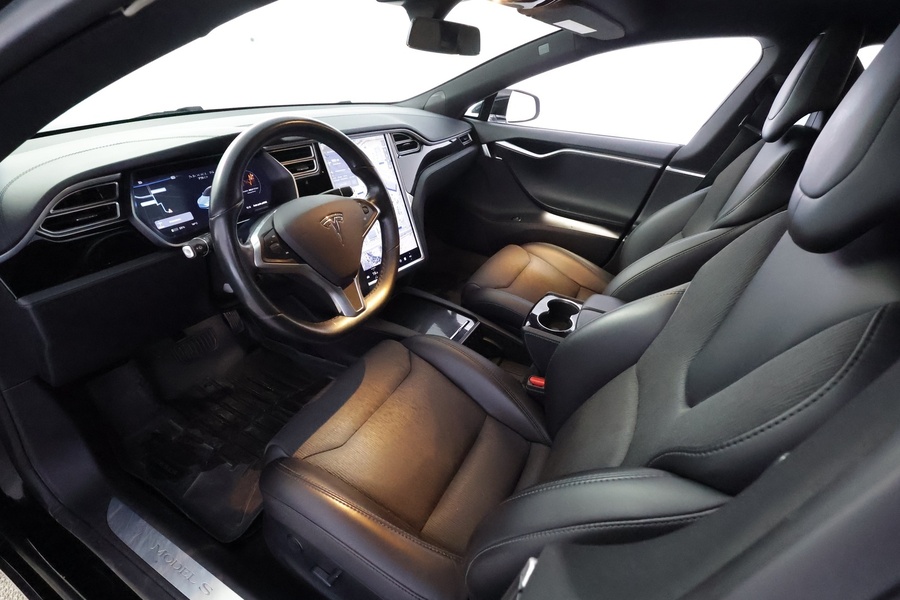 Tesla Model S vaihtoauto