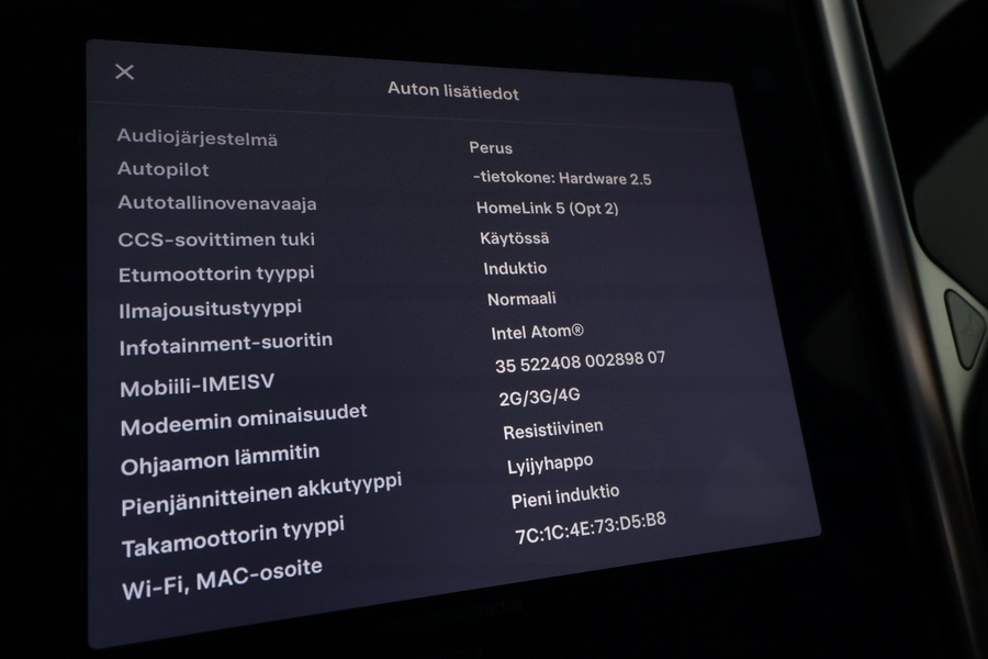 Tesla Model S vaihtoauto