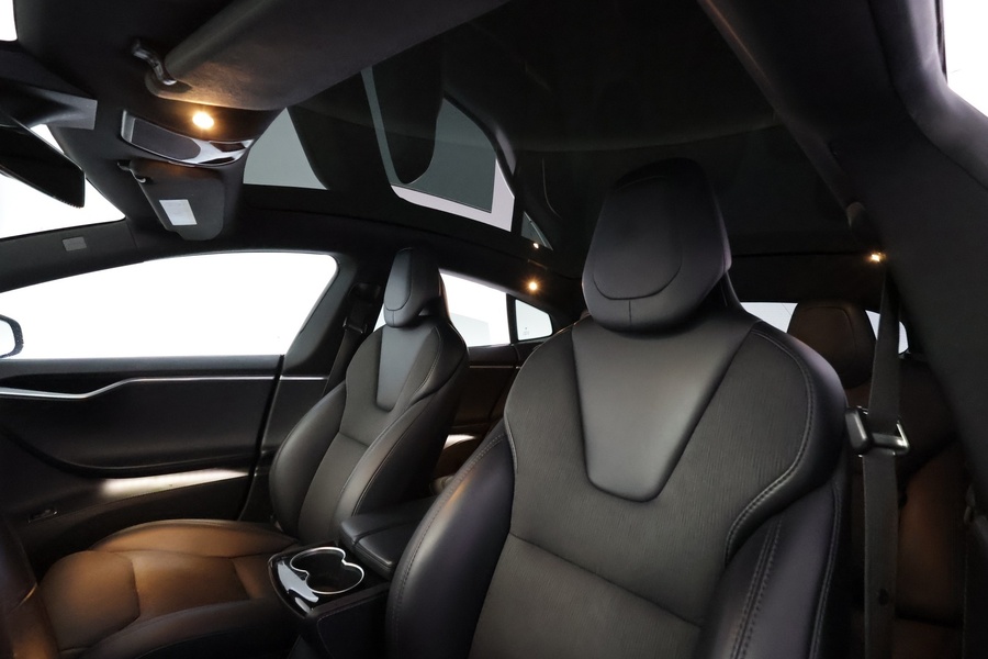 Tesla Model S vaihtoauto