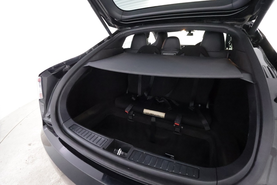 Tesla Model S vaihtoauto