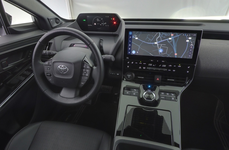 Toyota bZ4X vaihtoauto