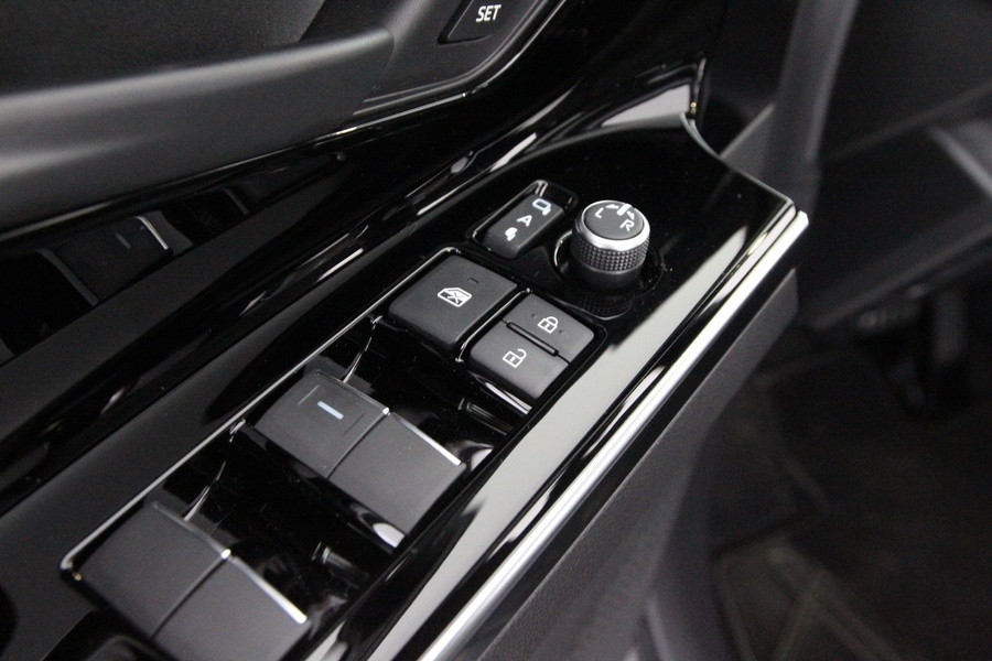 Toyota bZ4X vaihtoauto