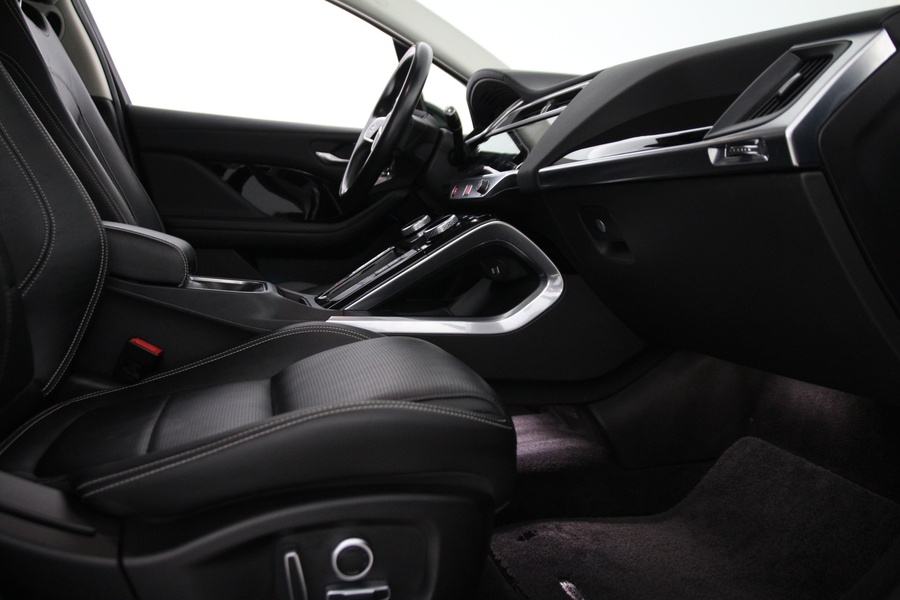 Jaguar I-PACE vaihtoauto