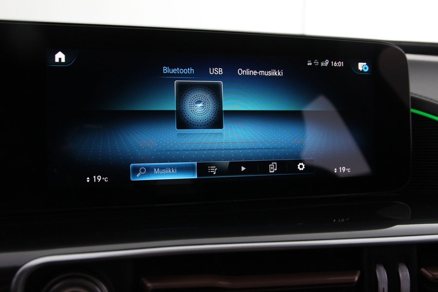 Mercedes-Benz EQC vaihtoauto