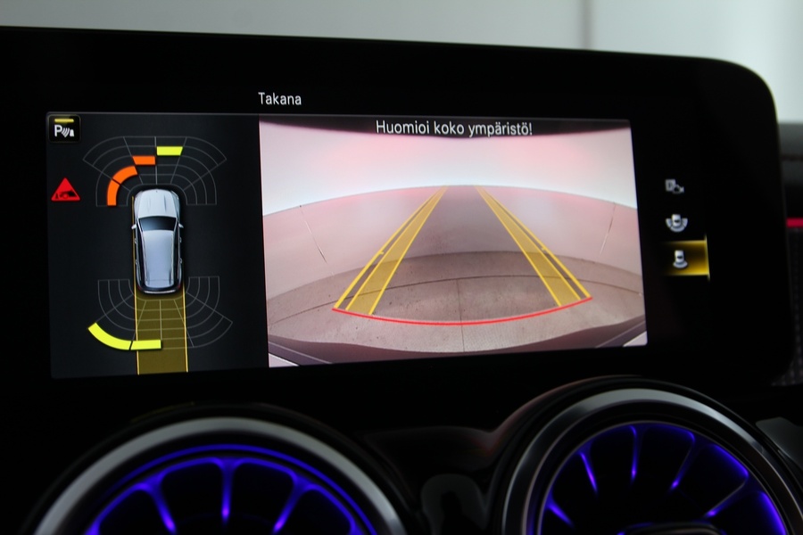 Mercedes-Benz EQB vaihtoauto