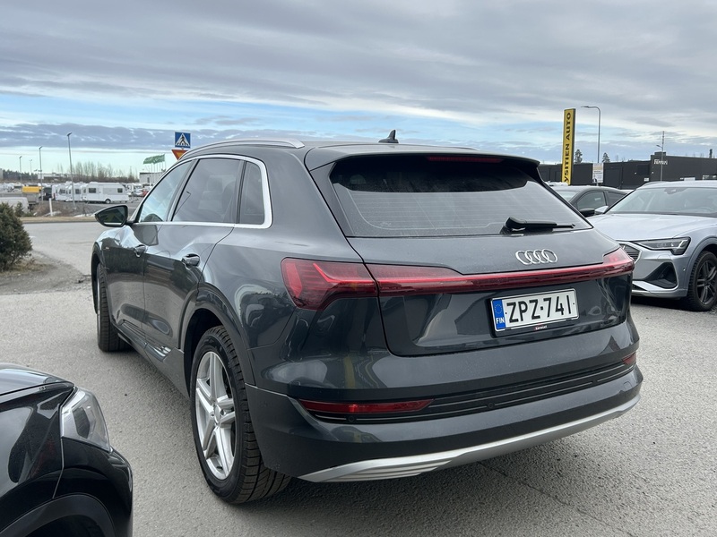 Audi e-tron vaihtoauto