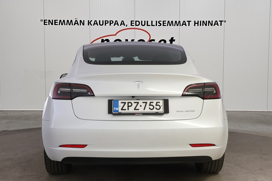 Tesla Model 3 vaihtoauto