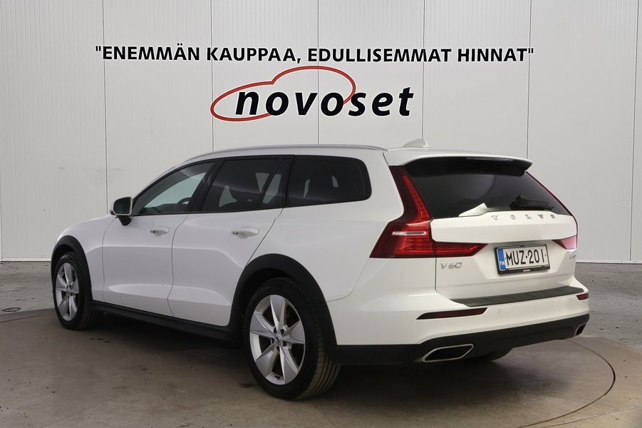 Volvo V60 Cross Country vaihtoauto