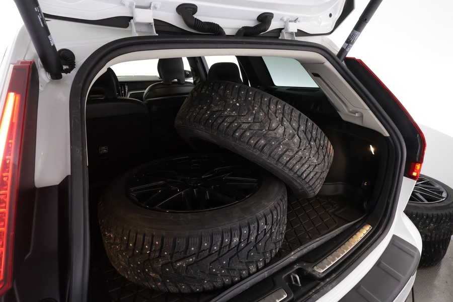 Volvo V60 Cross Country vaihtoauto