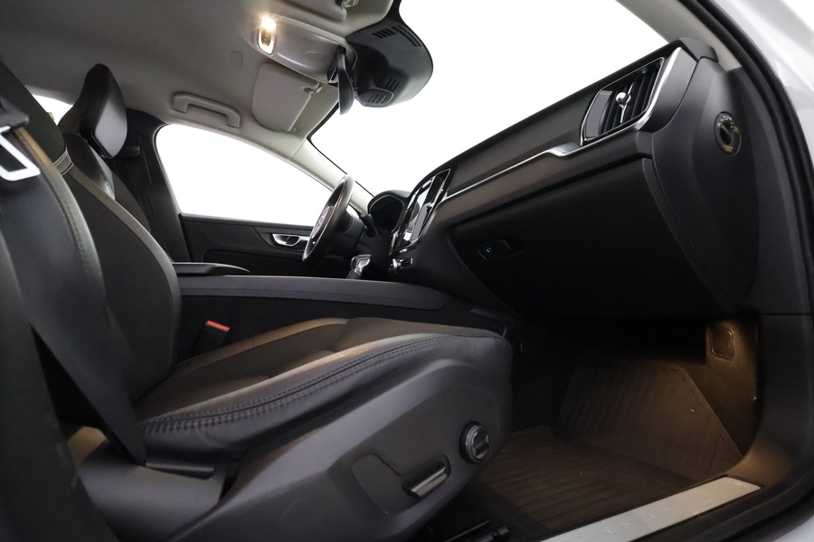 Volvo V60 Cross Country vaihtoauto