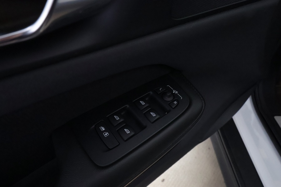 Volvo V60 Cross Country vaihtoauto