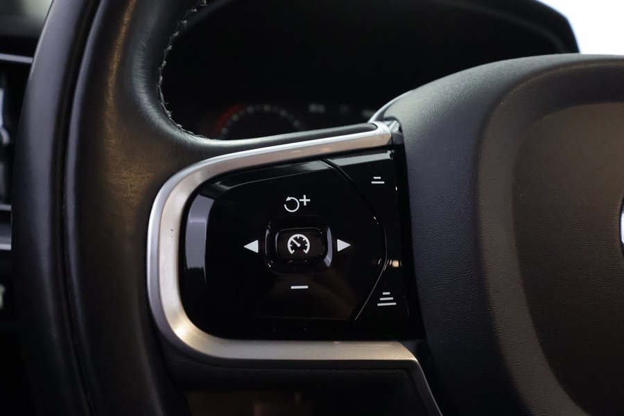 Volvo V60 Cross Country vaihtoauto