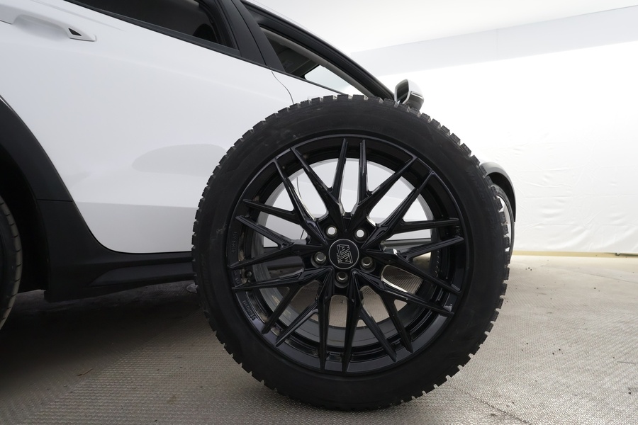 Volvo V60 Cross Country vaihtoauto