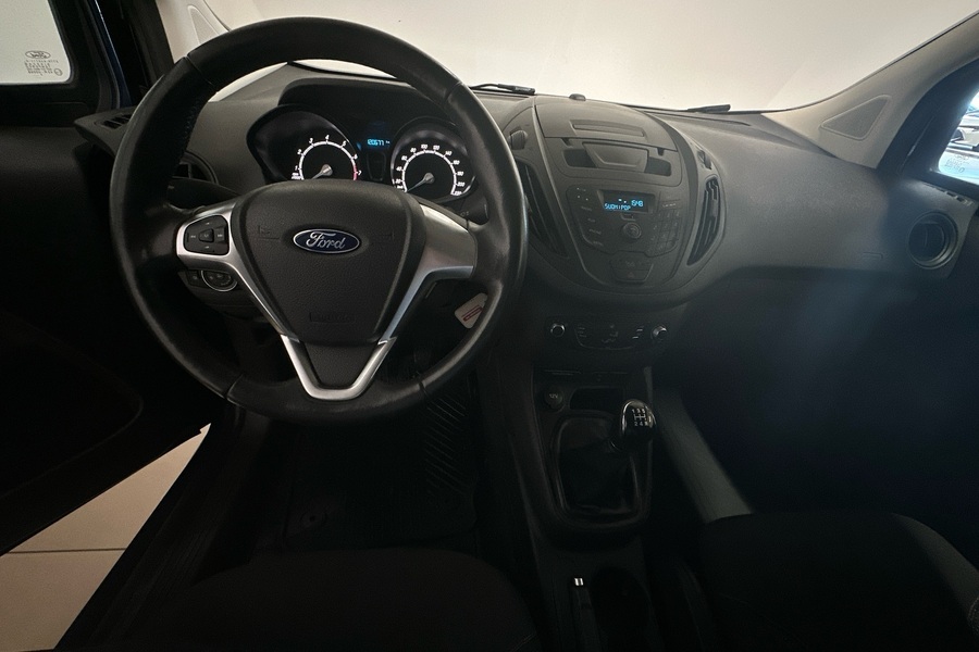 Ford Transit Courier vaihtoauto