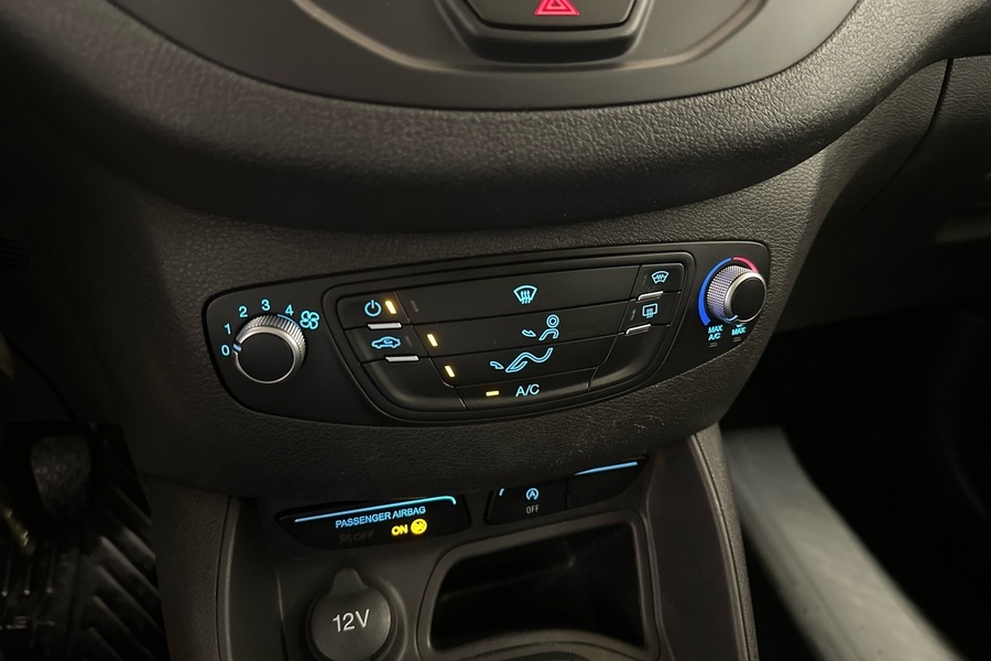 Ford Transit Courier vaihtoauto