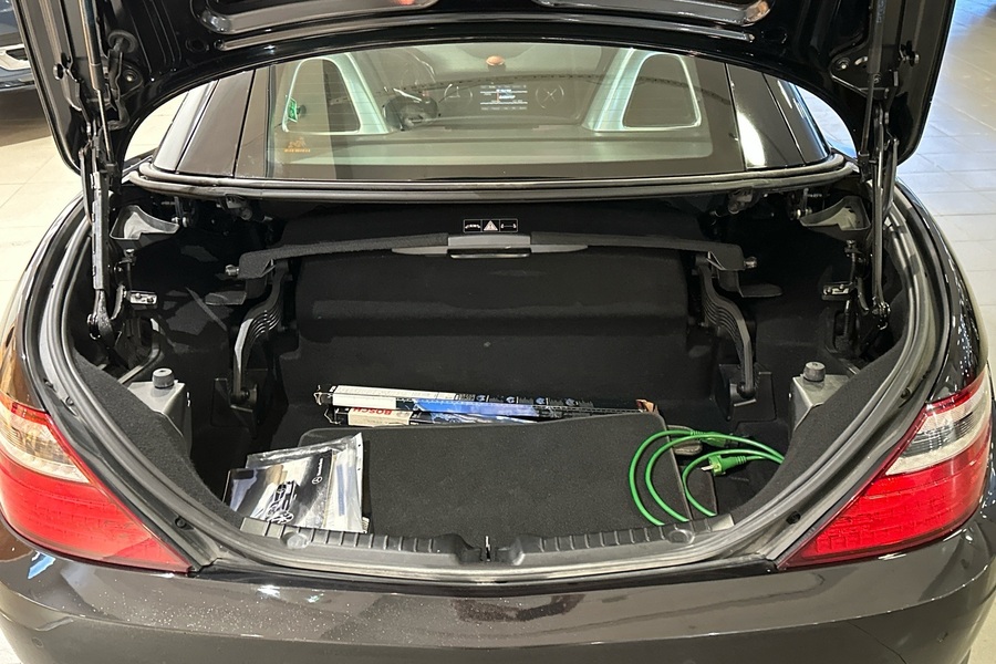 Mercedes-Benz SLK vaihtoauto