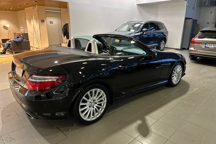 Mercedes-Benz SLK vaihtoauto