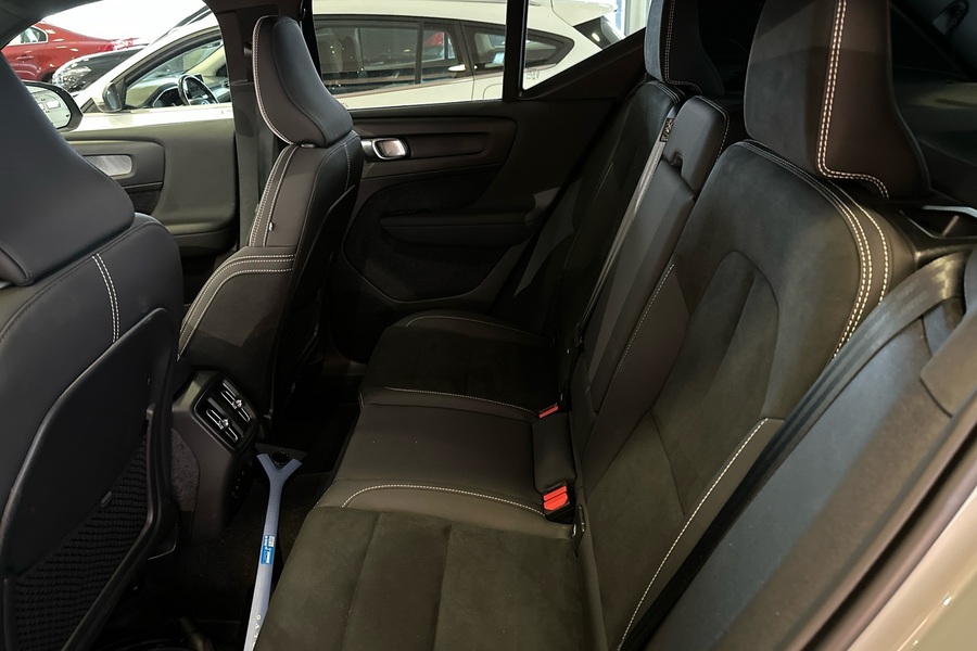 Volvo EX40 vaihtoauto