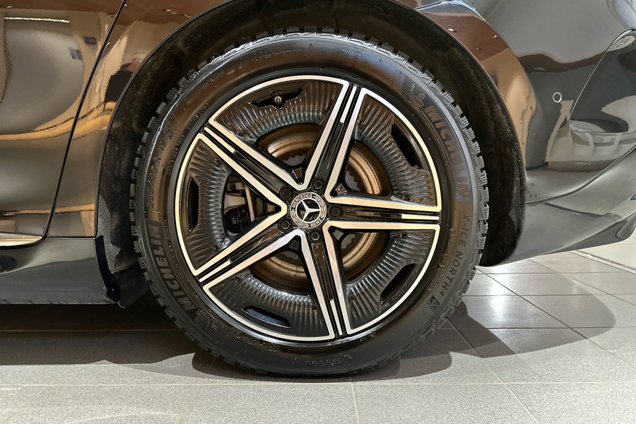 Mercedes-Benz EQE vaihtoauto