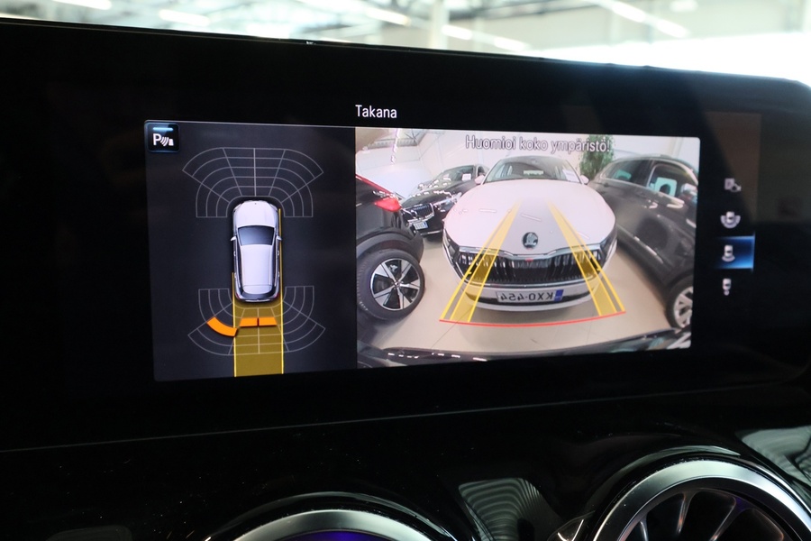 Mercedes-Benz GLA vaihtoauto