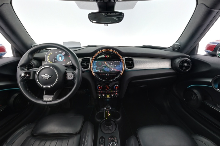 Mini Hatchback vaihtoauto