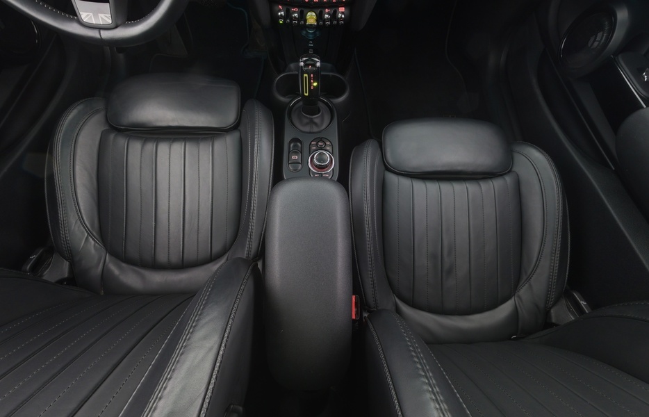 Mini Hatchback vaihtoauto