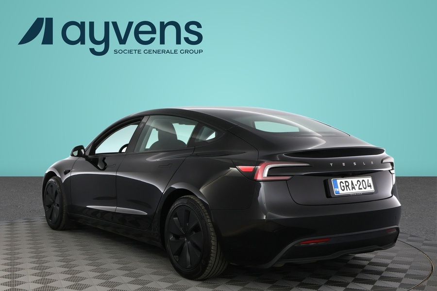 Tesla Model 3 vaihtoauto