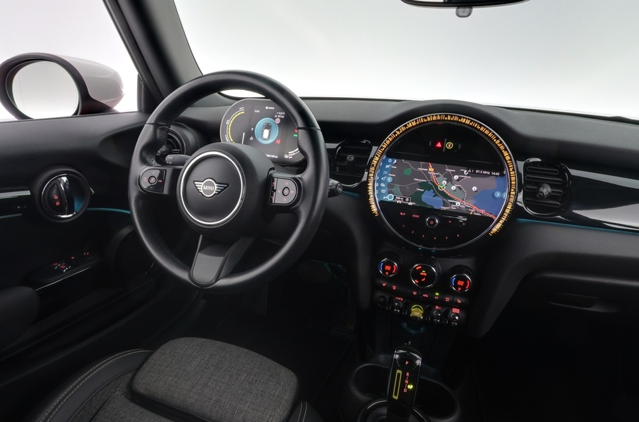 Mini Hatchback vaihtoauto