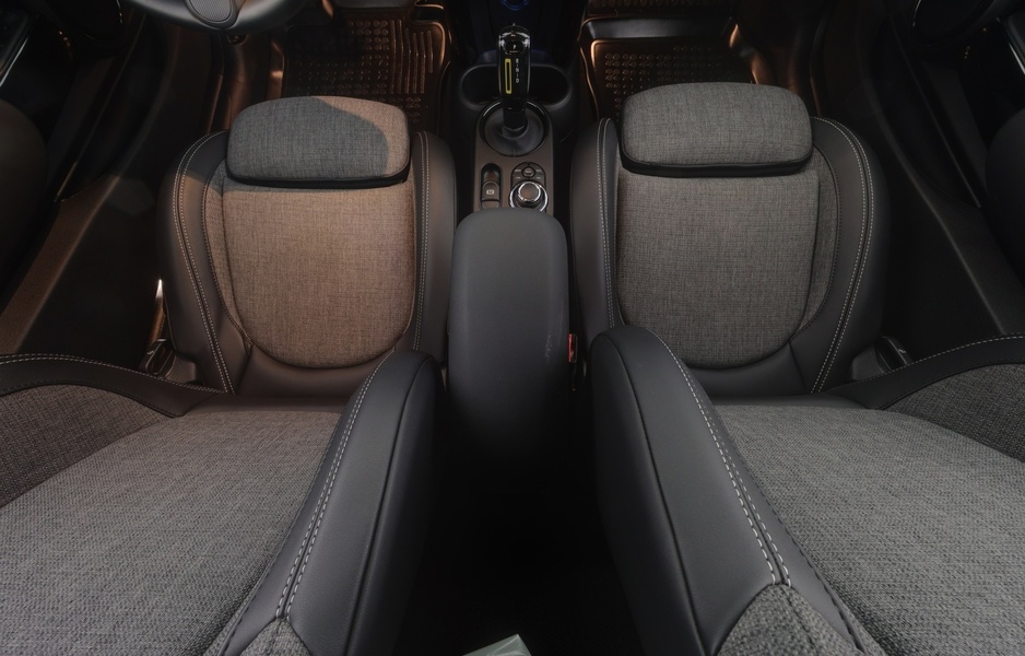 Mini Hatchback vaihtoauto