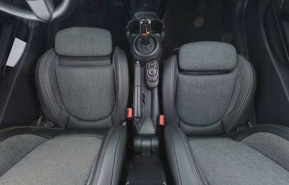 Mini Hatchback vaihtoauto